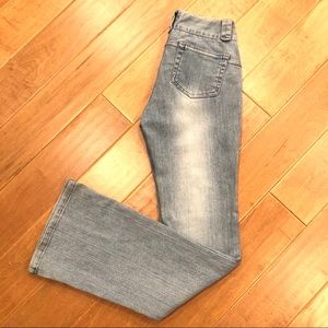 Lucent Women’s Light Blue Boot Cut Jeans Size Small
